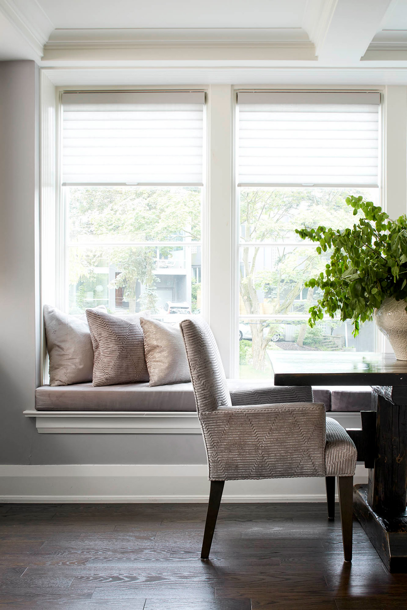 NUITH – FIFTY SHADES OF DIOR GRAY – CUSTOM SEATING DESIGNED BY CELIA ALIDA RUTTE – PHOTOS BY DONNA GRIFFITH A window bench with custom bench cushion and pillows designed in shades of purple grey.